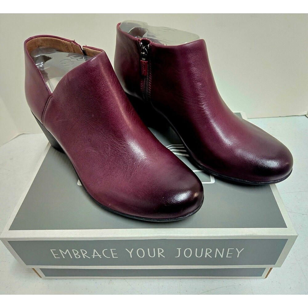 Dansko Raina Wine Burnished Nubuck Women's Comfort Boot - Sz 38 US 7.5-8